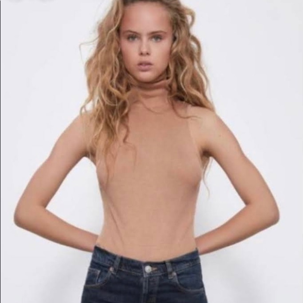 Zara - Ribbed Sleeveless Turtleneck